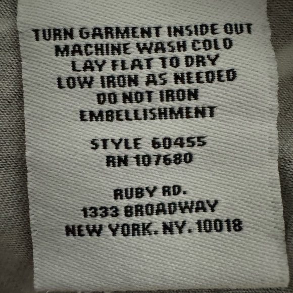 Ruby Rd top size XL. Ombré leaf design beading, hankie hem, short sleeves EUC - Picture 9 of 10